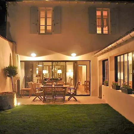 La Baronnie, Maison De Charme Avec Service 4 Etoiles Сен-Мартен-де-Ре